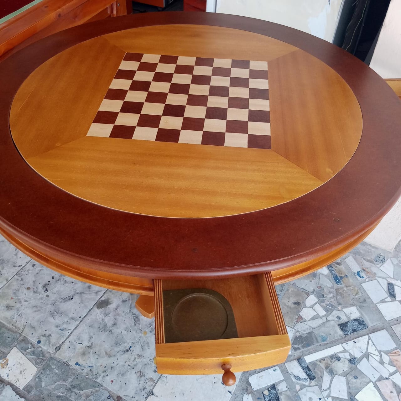 Detalhe do acabamento - Mesa de Xadrez